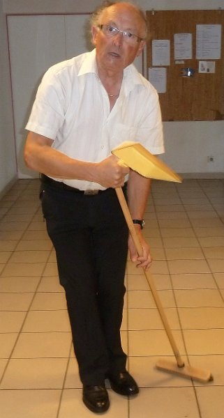 2010-10-10 89 Le balai.JPG